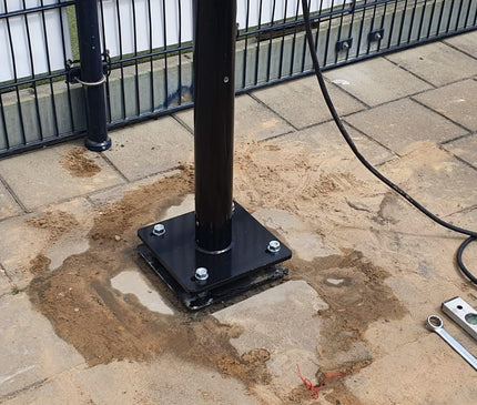Alarm SystemExpert.nl Alarm SystemExpert.nl Round camera mast with tilt anchor 3 meters Ø 90mm