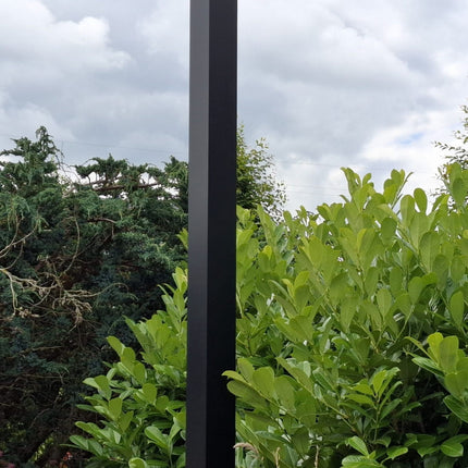 AlarmsysteemExpert.nl Vierkante cameramast met kantelanker 4 meter Zwart