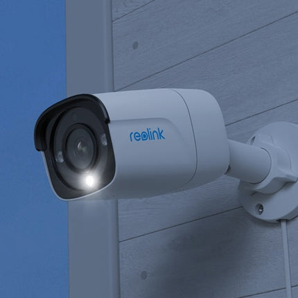 Reolink P340, intelligent 12MP PoE bullet camera with spotlight color night vision